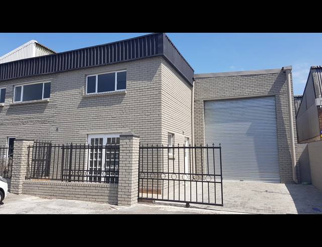 560M² FACTORY FOR SALE IN BLACKHEATH INDUSTRIAL